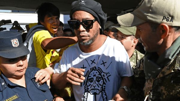 Terungkap Tujuan Sebenarnya Ronaldinho Sambangi Paraguay