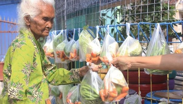 Berita Jogja: Berbagi Sayur Gratis di Tengah Pandemi ala Gerakan Sejangkauan Tangan
