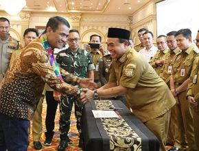 Mentan Amran Sulaiman Tergetkan Cetak 500.000 Hektar Sawah di Kalsel