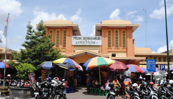 Tips Berbelanja di Pasar Beringharjo Yogyakarta Tanpa Harga Mahal