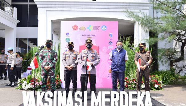 Target 70 Persen Vaksinasi Massal untuk Kado Ultah Ibu Pertiwi