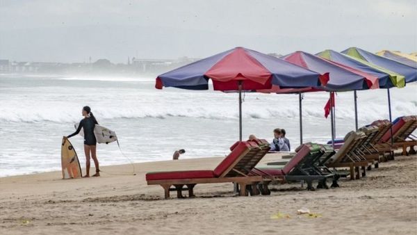 Berita Terkini: Wisatawan Asing Tidak Boleh Berkunjung hingga Akhir 2020, Perekonomian Bali Alami Resesi