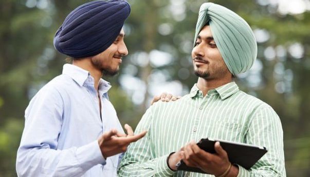Terjawab Sudah Kenapa Orang India Sering Gelengkan Kepala Saat Bicara