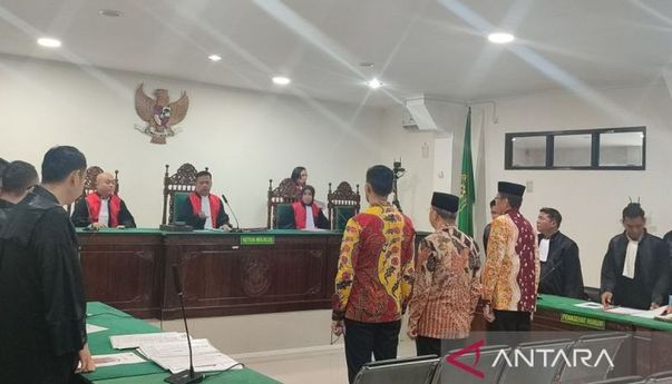 Eks Gubernur Bengkulu Didakwa Terima Gratifikasi Rp30,3 Miliar untuk Pilkada 2024
