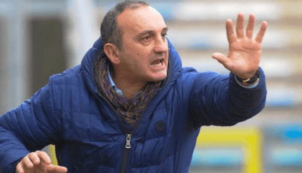 Tampar Pemain Sendiri, Pelatih Serie D Diusir Wasit Tampar Pemain Sendiri, Pelatih Serie D Diusir Wasit