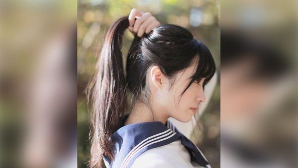 Gaya Rambut Kuncir Kuda Dilarang Untuk Siswi Jepang, Bikin Cowok Bergairah