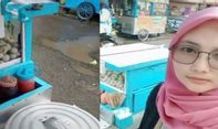 Curhatan Penjual Cilok Cantik di Tiktok: Risih Kalo Ada Pembeli yang Suka Mepetin