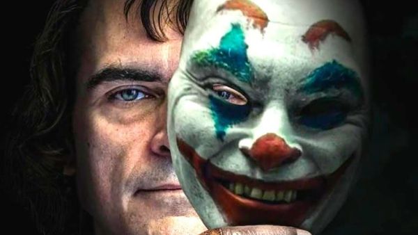 Sang Joker Joaquin Phoenix Meraih Piala Oscar Perdananya
