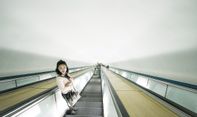 Kisah Wanita Bertemu Pria Mencurigakan yang Mendekat, Ternyata Ambil Foto dari Bawah Roknya