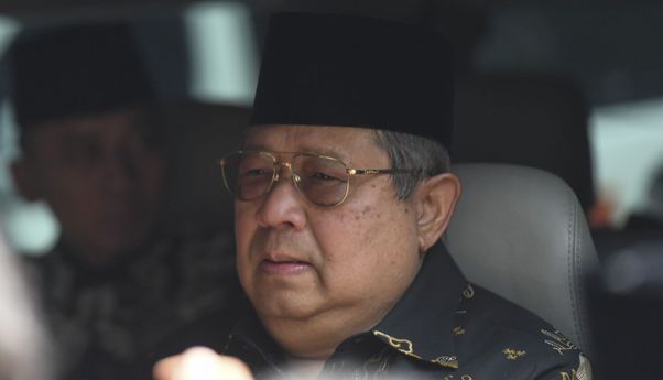 SBY  Turut Melayat ke Rumah Duka Almarhumah Ibunda Chairul Tanjung