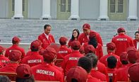 Serahkan Bonus Total Rp320,5 Miliar, Jokowi ke Atlet ASEAN Para Games: Belikan Barang untuk Investasi