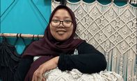Dari Pemalas dan Hobi Rebahan, Wanita Ini Sukses Bisnis Kerajinan