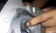 Cara Mengatasi Klep Bocor pada Motor, Mudah-Mudah Susah