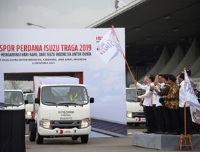 Lepas Ekspor Mobil Pikap, Jokowi Harap Neraca Perdagangan Indonesia Surplus
