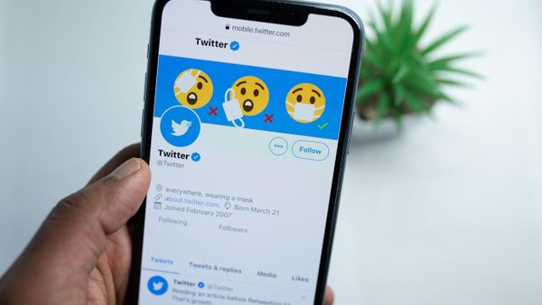 Alasan Twitter Setop Kasih Centang Biru ke Akun Pengguna