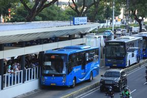 Pramono Gratiskan Transportasi Umum pada Hari Kartini dan Hari Angkutan Nasional
