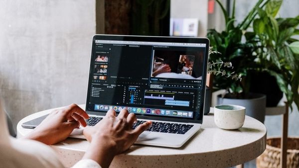 Cara Mengganti Background Video di Aplikasi Adobe Premiere Pro