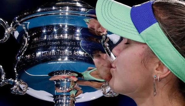 Kisah Inspiratif Sofia Kenin: Sopir Taksi yang Melatih Juara Australia Open 2020