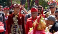 Disebut Hasto Ingin Rebut Kursi Ketum PDIP, Jokowi: Jangan Seperti Itu