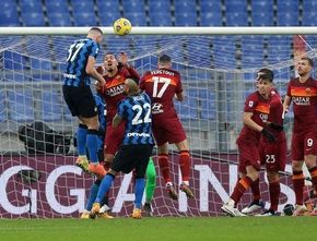 Sengit, Inter Milan vs AS Roma 2-2