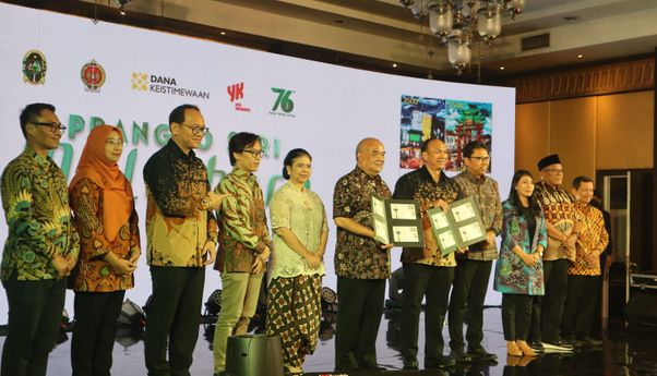 Gandeng Tim Ahli, Pemerintah Kota Yogyakarta Sukses Luncurkan Prangko Seri Malioboro