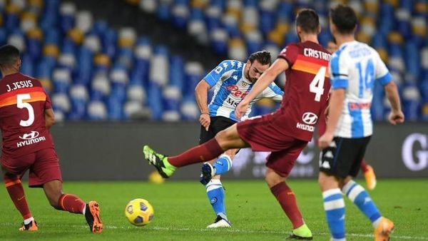 Bantai Serigala Ibu Kota, Napoli Menang Telak 4-0 atas AS Roma