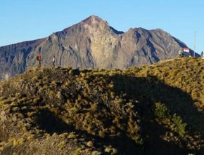 Jalur Pendakian Gunung Rinjani Sudah Dibuka Kembali setelah 3 Bulan Tutup