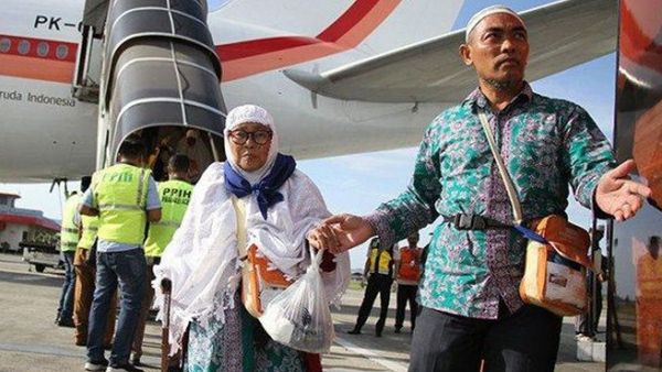 DPR Minta Pemerintah Melobi Arab Saudi Agar Tidak Terapkan Batasan Usia 90 Tahun untuk Jemaah Haji