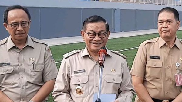 Pramono Larang Warga DKI Buang Limbah Hewan Kurban ke Sungai