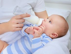 4 Rekomendasi Susu yang Bagus untuk Bayi Baru Lahir
