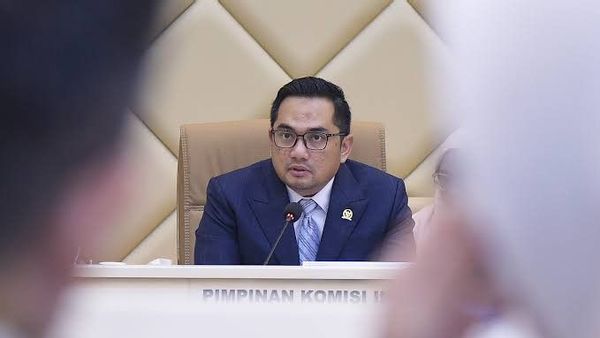 DPR Tunggu Sikap Ketum Parpol terkait Putusan MK soal Pemilu Terpisah