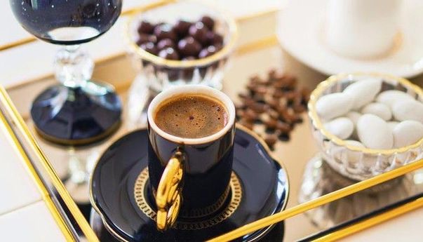 Kata Dokter Soal Bahaya Minum Kopi saat Sahur