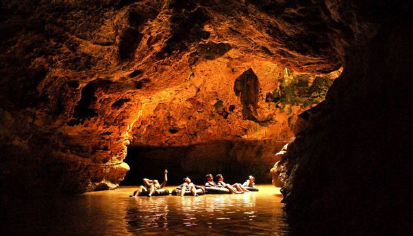 Mau Basah-Basahan di Goa Pindul Jogja? Ini Keunikan dan Harga Tiketnya