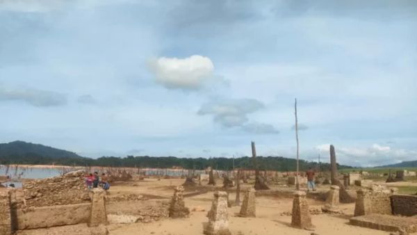 Surut Ekstrem! Ungkap Kembali Jejak Kampung Lama di Waduk PLTA Koto Panjang!