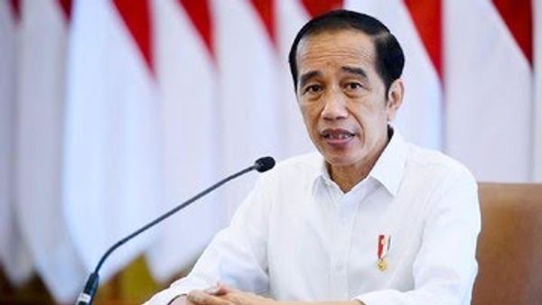 Khawatir Varian Baru, Jokowi Mewanti-Wanti Kapolri Dan Panglima TNI Untuk Percepat Vaksinasi