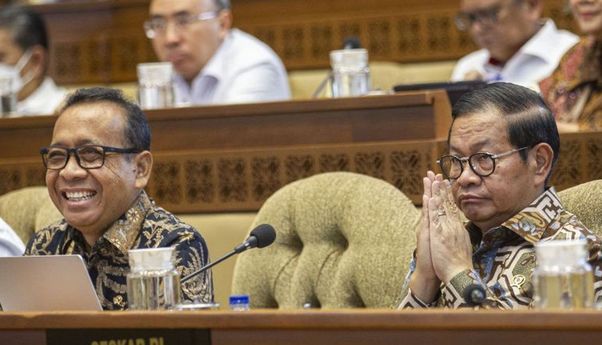 Presiden Jokowi Tandatangani Keppres Pemberhentian Pramono Anung, Tunjuk Pratikno Jadi Plt Seskab