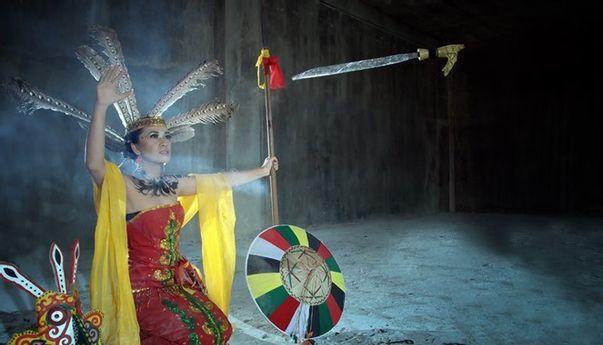 Fakta Tentang Panglima Burung Dayak yang Menarik Disimak