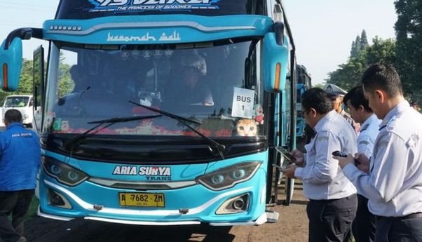 Kemenhub Periksa Puluhan Bus di Tol Jagorawi, 38 Persen Melanggar Aturan