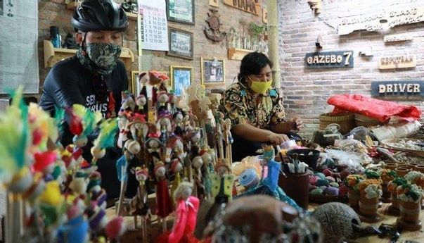 Berita Jateng: Promosikan Produk UKM, Ganjar Pranowo Minta ASN Bantu Beli