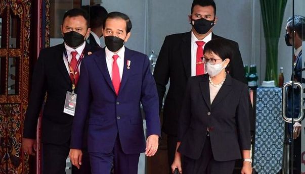 Pengaman Jokowi ke Rusia dan Ukraina: Dikawal 39 Paspampres, Bawa Rompi Peluru hingga Senjata
