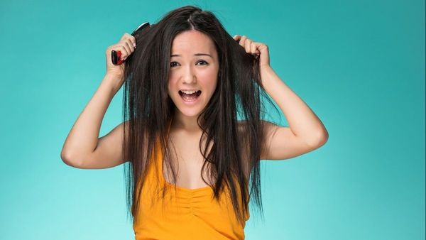 7 Tips Atasi Rambut Mengembang Agar Tetap Lembut dan Mudah Diatur