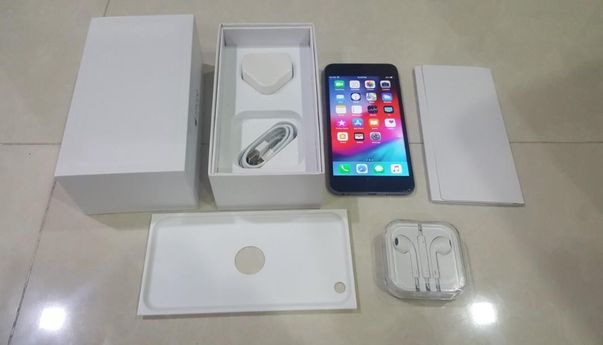 Pengiritan, Ponsel Apple Baru Kemungkinan Sertakan Charger dan Headset dalam Box