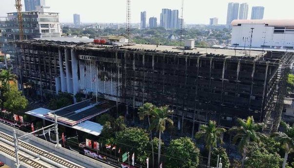 Berita Terkini: Olah TKP Gedung Kejaksaan Agung Berlanjut, 19 Saksi Diperiksa