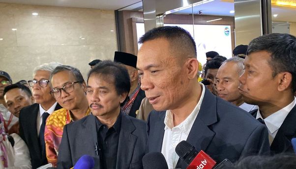 Tidak Tunjukkan Ijazah Asli Jokowi, Rismon Sianipar Sebut Dittipidum Kalah Telak