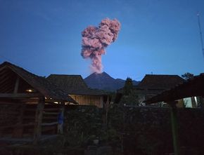 Berita Terbaru di Jogja: Masyarakat Harus Tahu Bahaya Erupsi Gunung Merapi