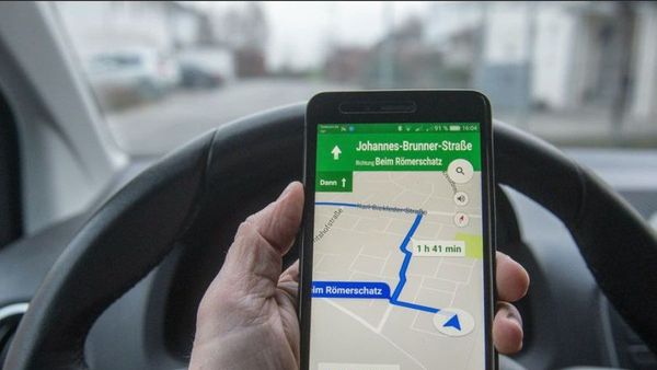 Suara Misterius yang Muncul di Navigasi Google Maps Bikin Heboh Pengguna