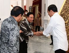 Demokrat Curigai Jokowi Memobilisasi Purnawirawan TNI-Polri untuk Pilpres 2024