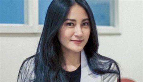 Dokter Cantik di Jakarta Ini Belum Pernah Kena COVID-19, Padahal Tiap Hari Urus Banyak Pasien Corona