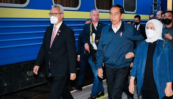 Ibu Iriana Jadi Ibu Negara Pertama Indonesia yang Ikut ke Medan Perang, Pengamat: Diplomasi Lembut Seorang Ibu