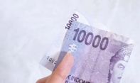 Cewek Ini Bawa Buket Uang ke Pernikahan Mantan, Begini Respons Pengantin Perempuan